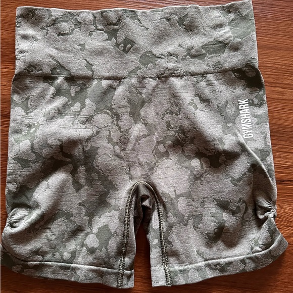 Gymshark adapt seamless shorts - Picture 1 of 4